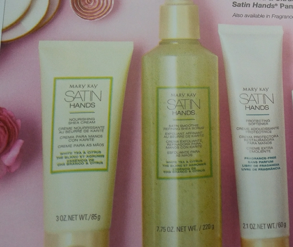 MK. Satin Hands